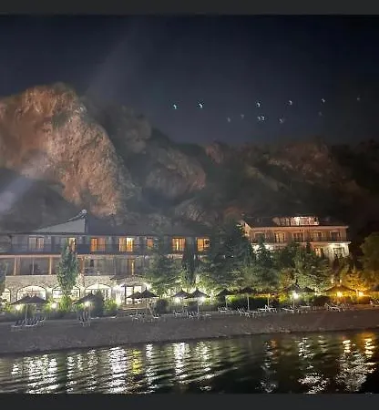 Kukesi Resort Azem Hotel 4*